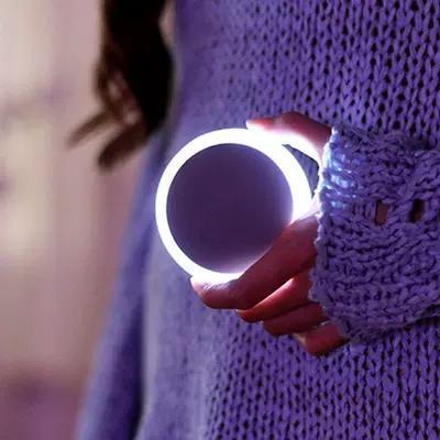 Wireless Charger Makeup Mirror - LuxeGlow