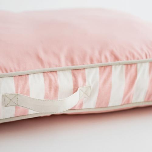 Cozy Pink & White Pet Bed - LuxePaws