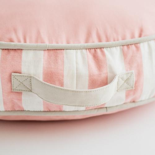 Cozy Pink & White Pet Bed - LuxePaws