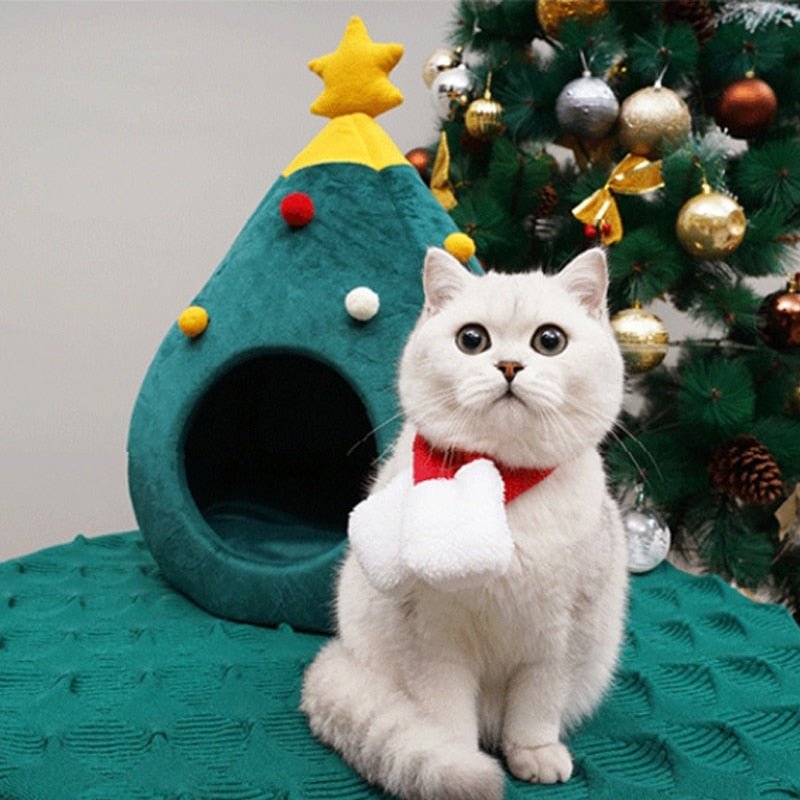 Cozy Cat Bed - WhiskerNest Christmas Tree Design