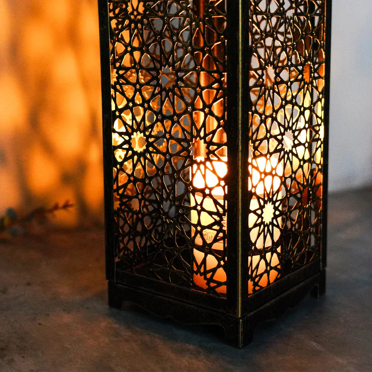 Vintage Bronze Lantern - Lumina Decor