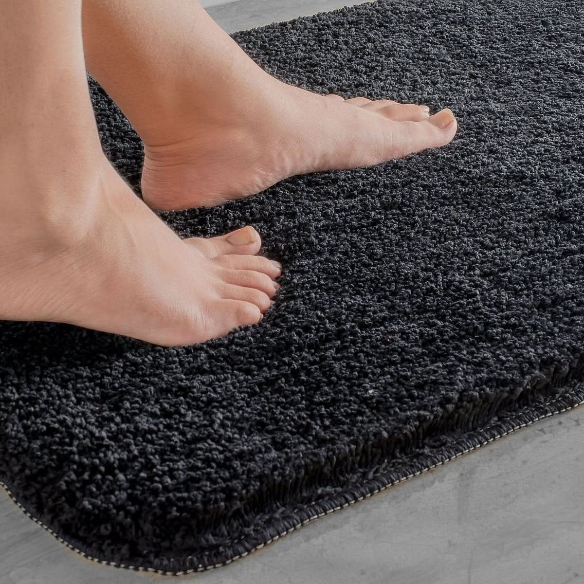 Ultra-Soft Microfiber Bath Mat - LuxeNest Comfort