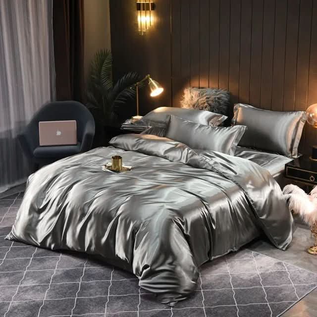 Silk Duvet Cover - LuxeNest Elegance for Ultimate Comfort
