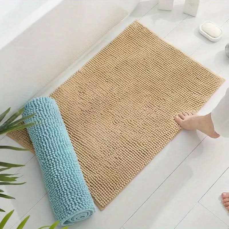 SoftCloud Chenille Bath Mat - LuxeComfort