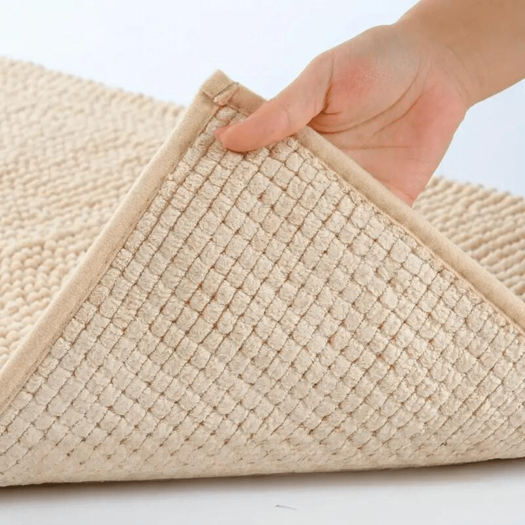 SoftCloud Chenille Bath Mat - LuxeComfort
