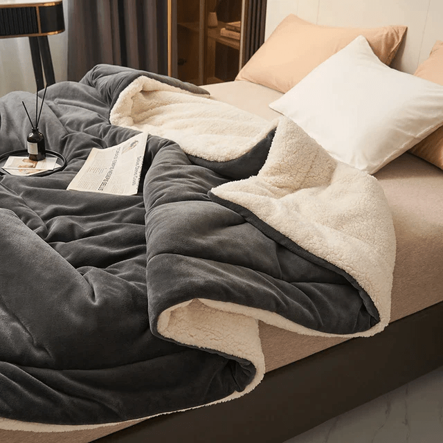 Cozy Fleece Blanket - LuxeNest