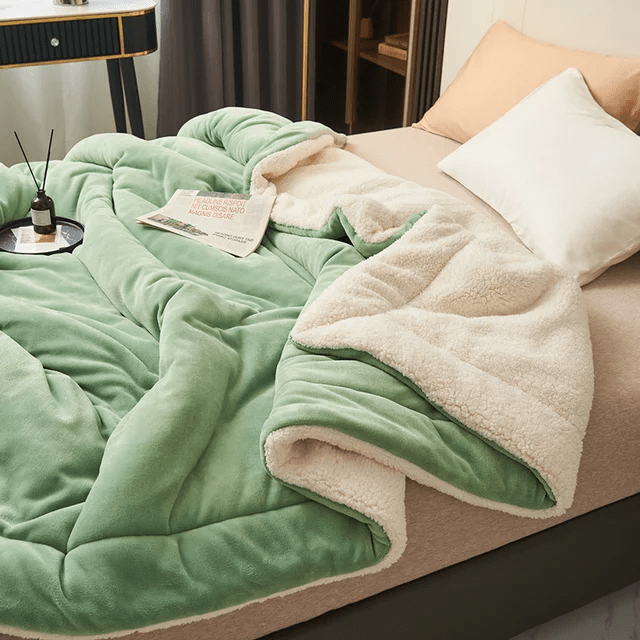 Cozy Fleece Blanket - LuxeNest