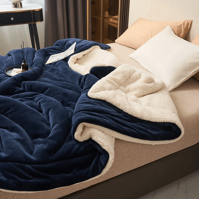 Cozy Fleece Blanket - LuxeNest
