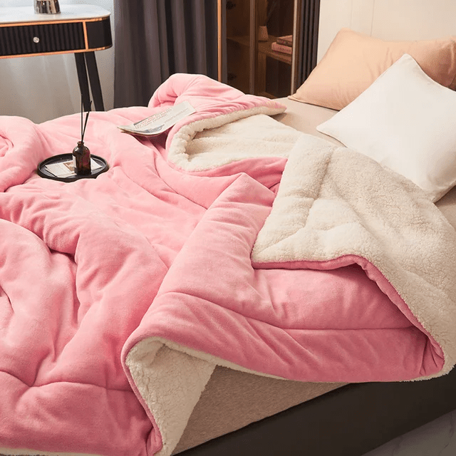 Cozy Fleece Blanket - LuxeNest