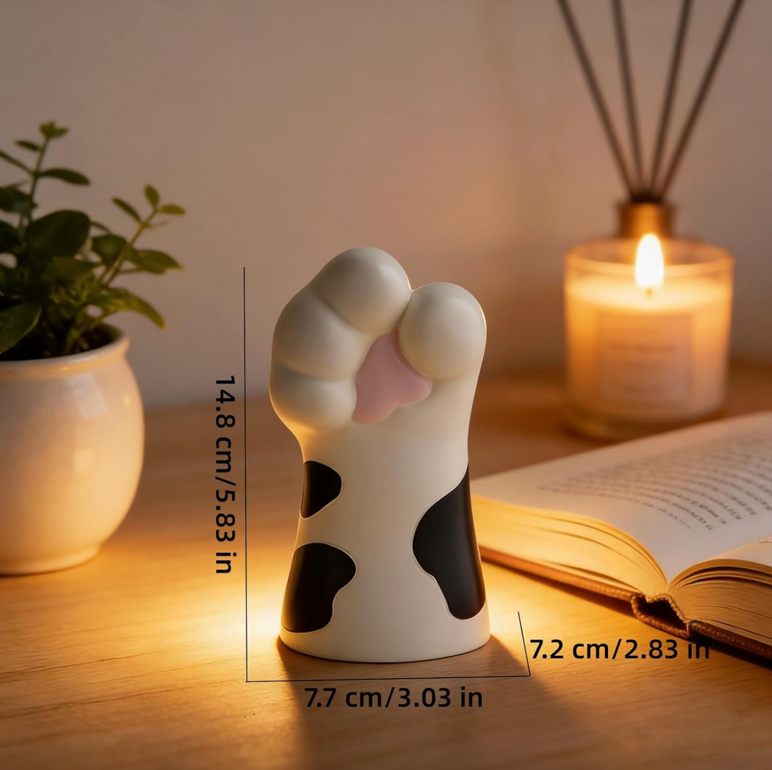 Elegant Floral Display Vase - BloomCraft
