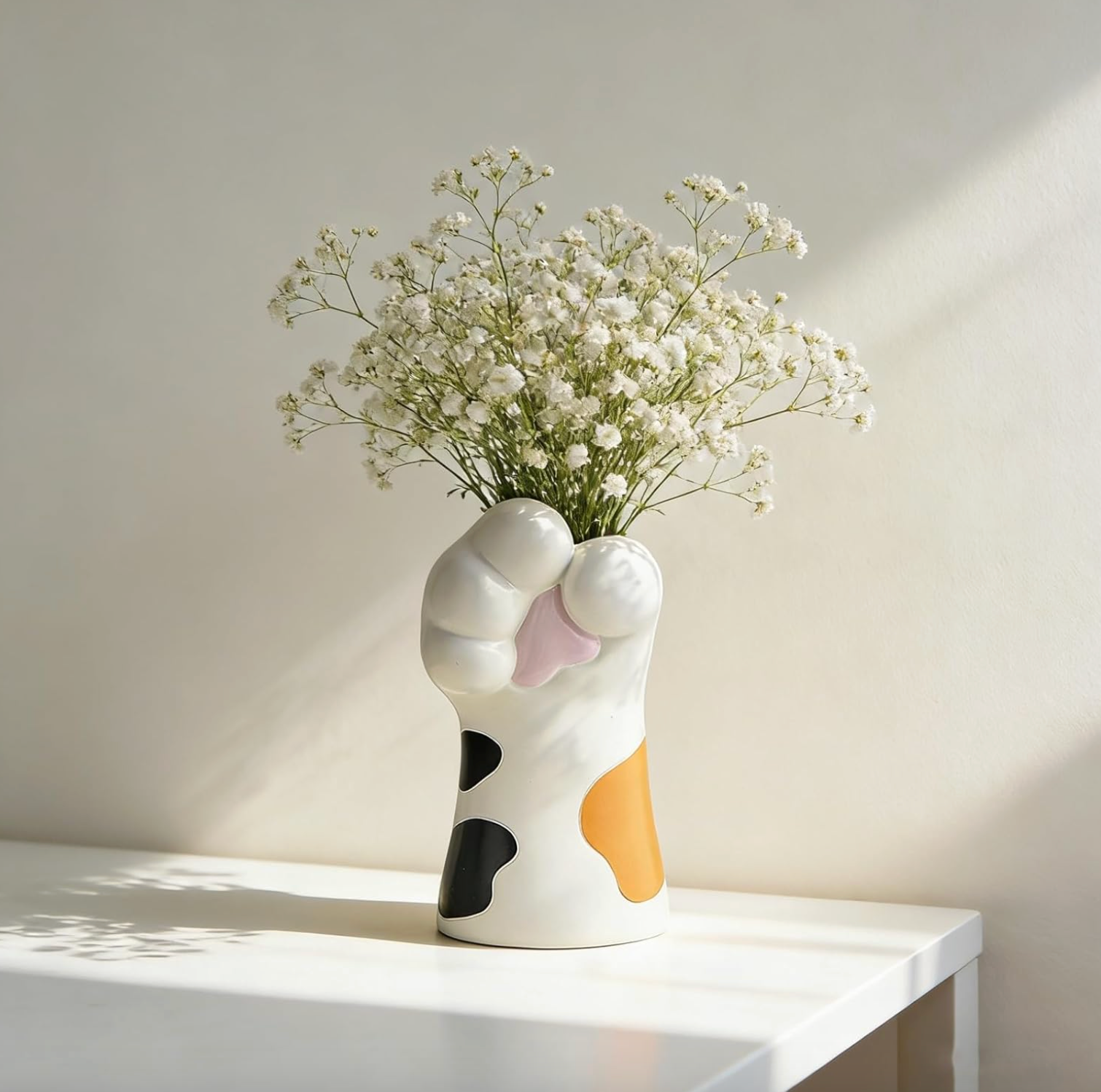 Elegant Floral Display Vase - BloomCraft