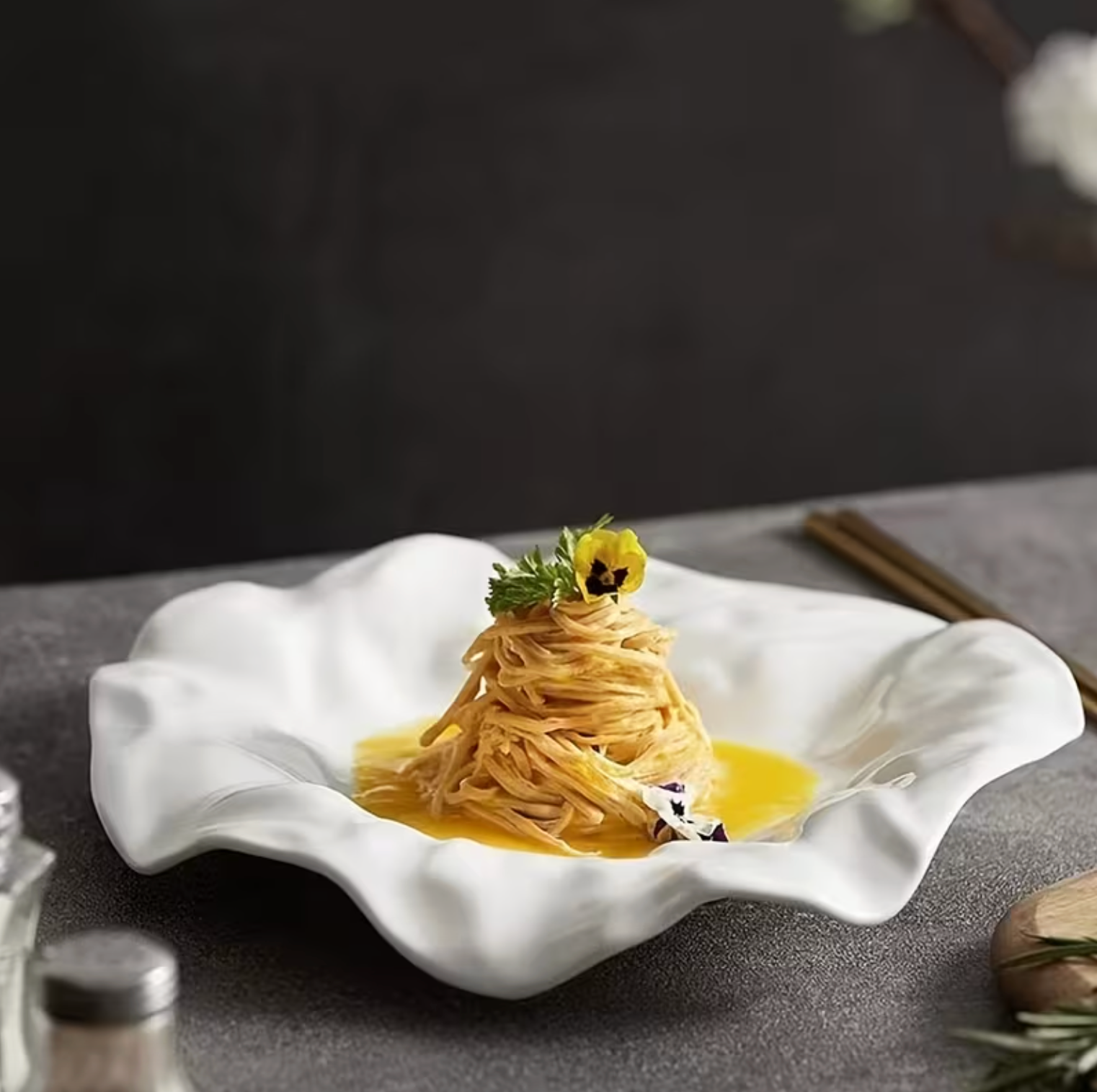 Artisan Ceramic Plate - LuxeCraft