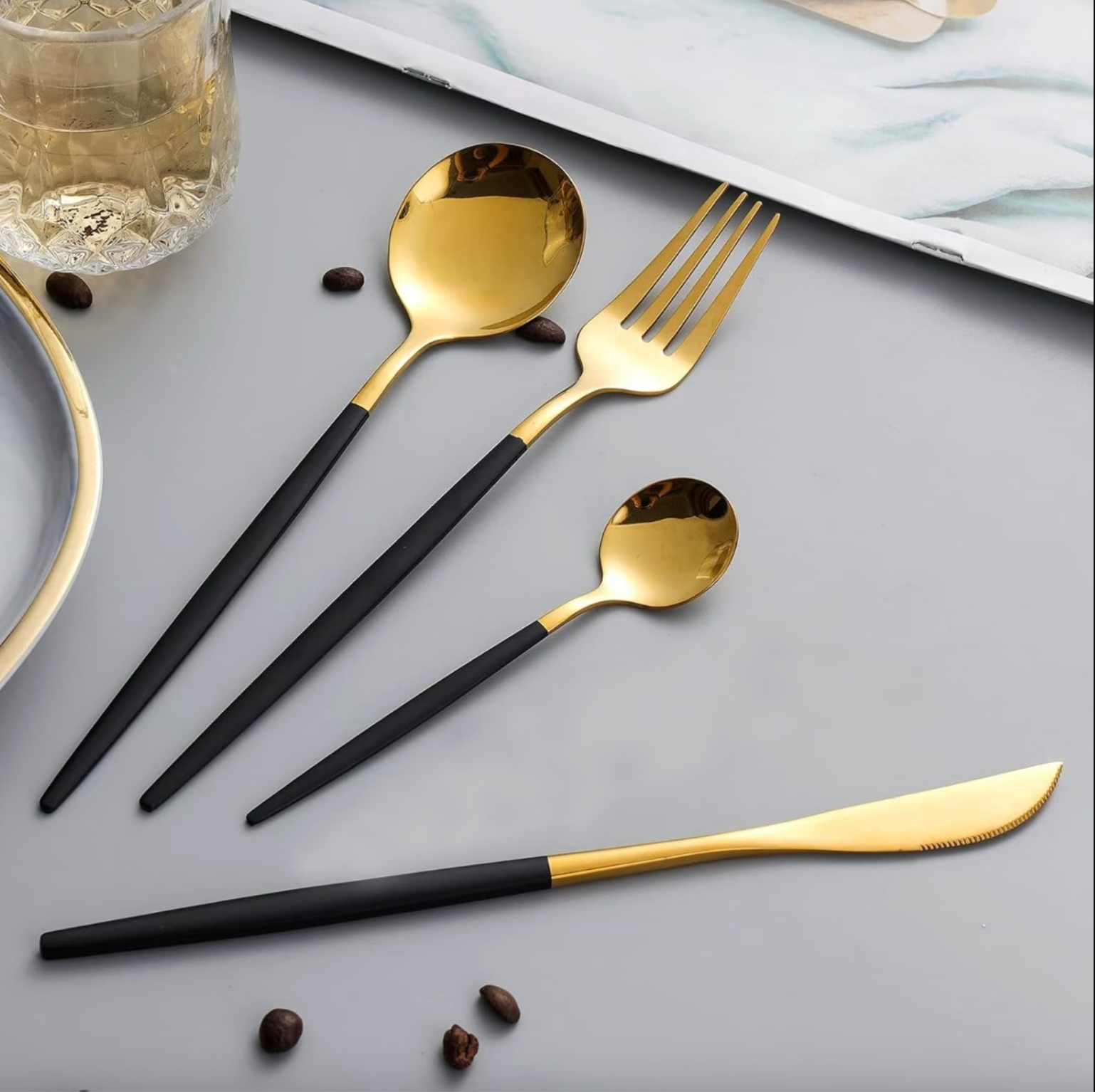 Elegant Cutlery Set - LuxeDining™