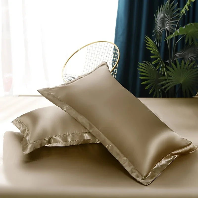 Silk Bedding Set – LuxeDreams