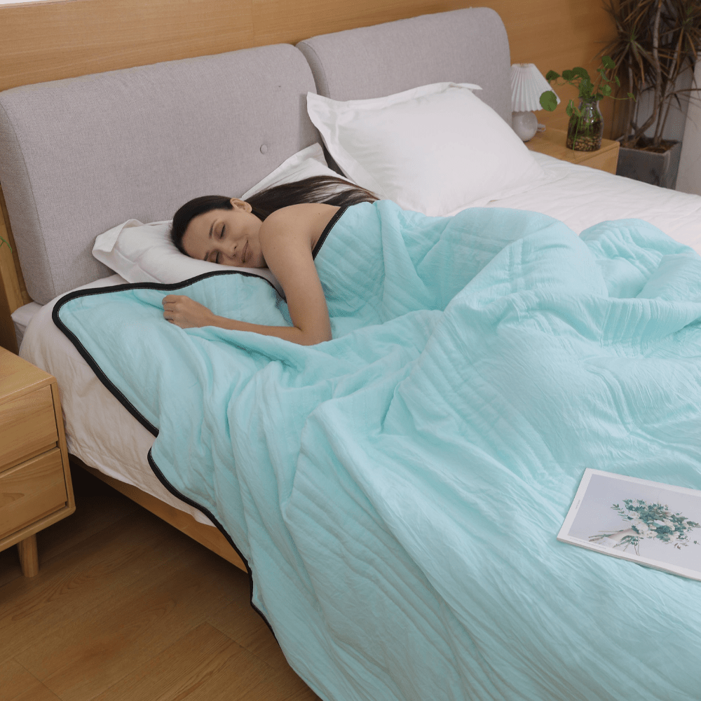 Cooling Blanket - LuxeChill with Freshness Technology