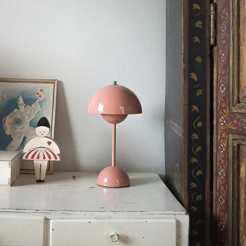 Touch-Sensitive Modern Table Lamp - LumaGlow