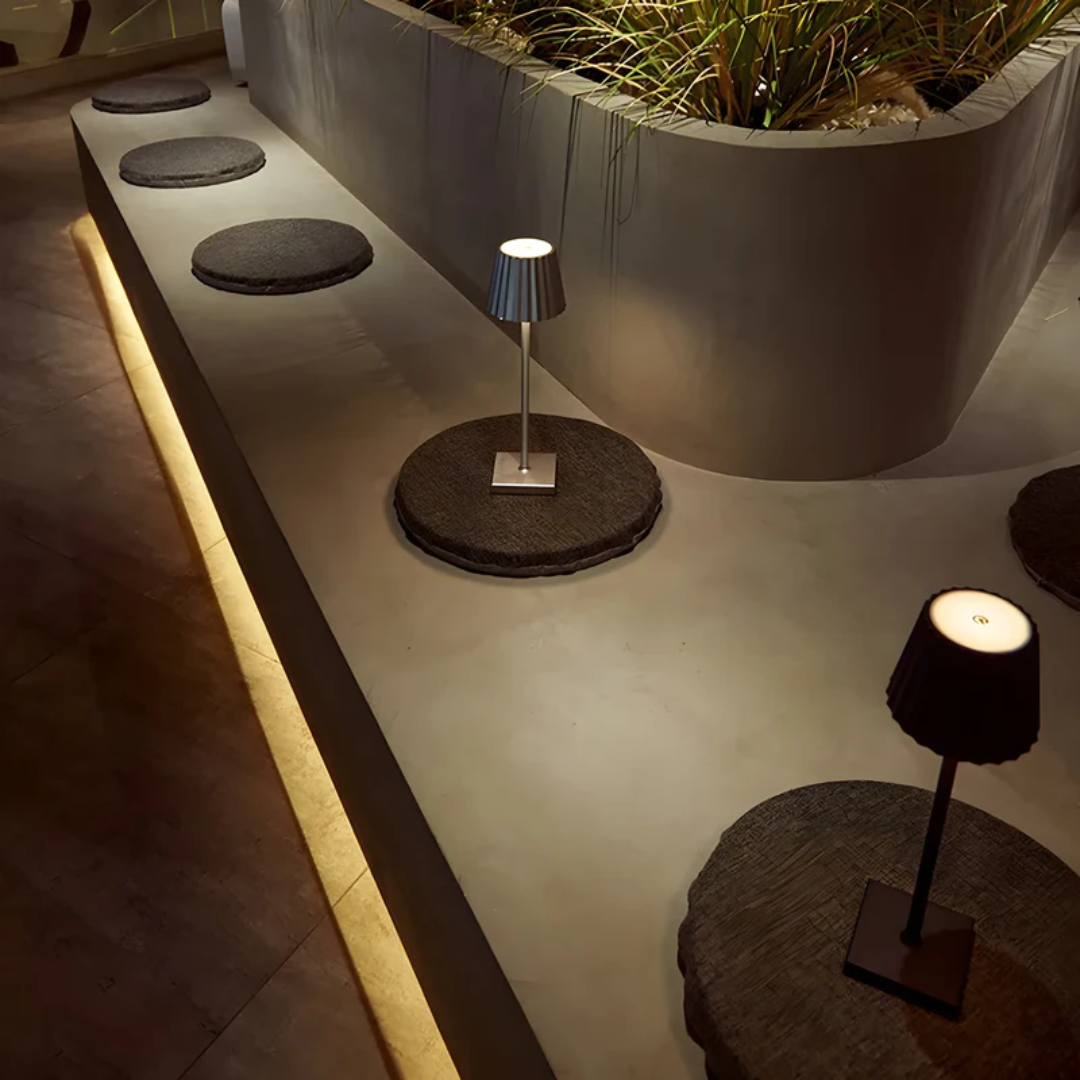 Dimmable Touch Table Lamp - LumaNest
