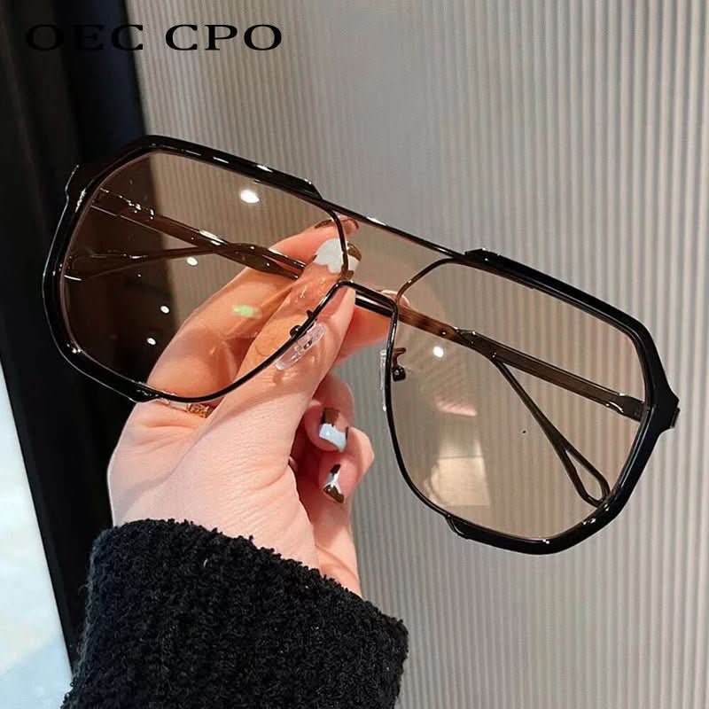 Visionary Shades - Luxe Oversized Sunglasses with UV400 Protection