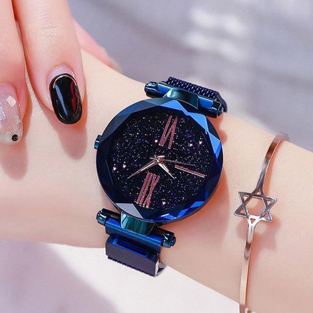 Magnetic Fashion Watch - LuxeTime Elegance