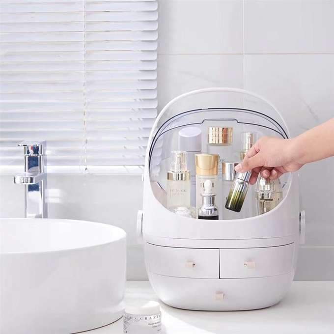 Clamshell Makeup Organizer - LuxeBeauty Essentials