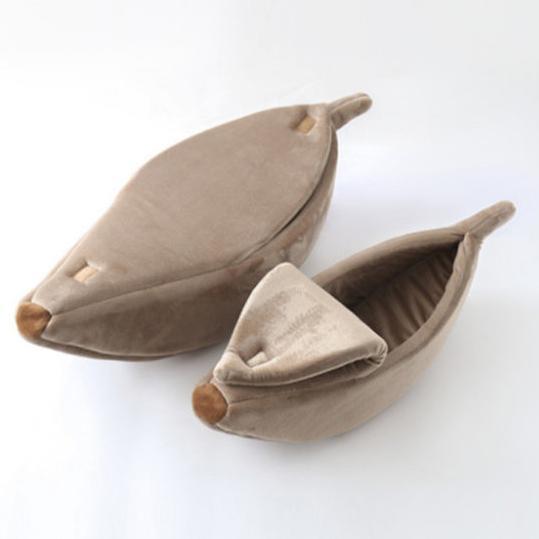 Cozy Banana Pet Bed - Paws & Dreams