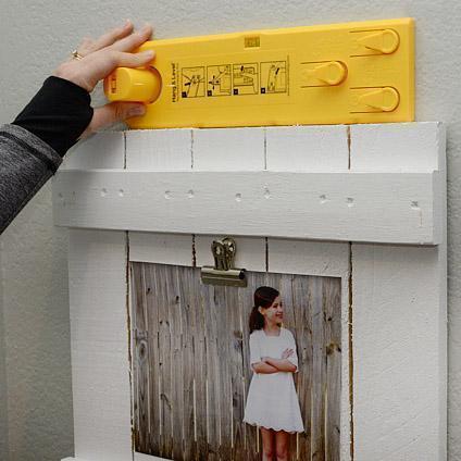 LevelMate Smart Frame Hang Tool - Precision Leveling Solutions