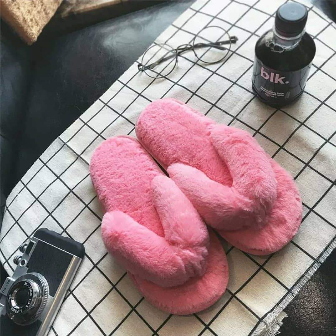 Anti-Slip Fur Slippers - LuxeComfort