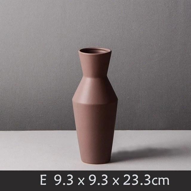 Matte Designer Vase - LuxeHome Essentials