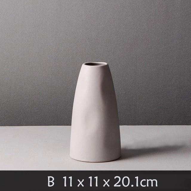 Matte Designer Vase - LuxeHome Essentials