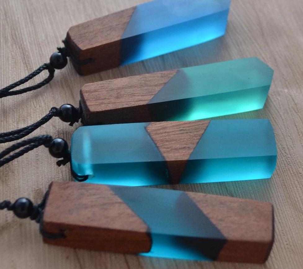 Vintage Resin Wood Necklace - Artisan Luxe