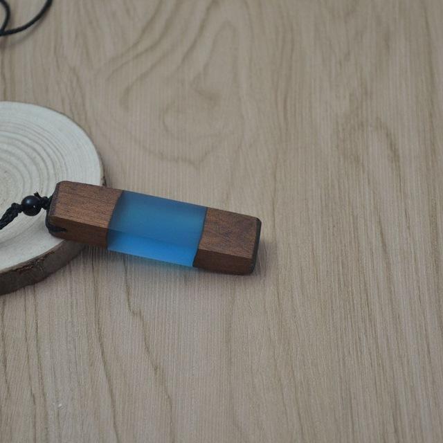 Vintage Resin Wood Necklace - Artisan Luxe