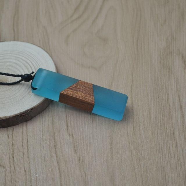 Vintage Resin Wood Necklace - Artisan Luxe