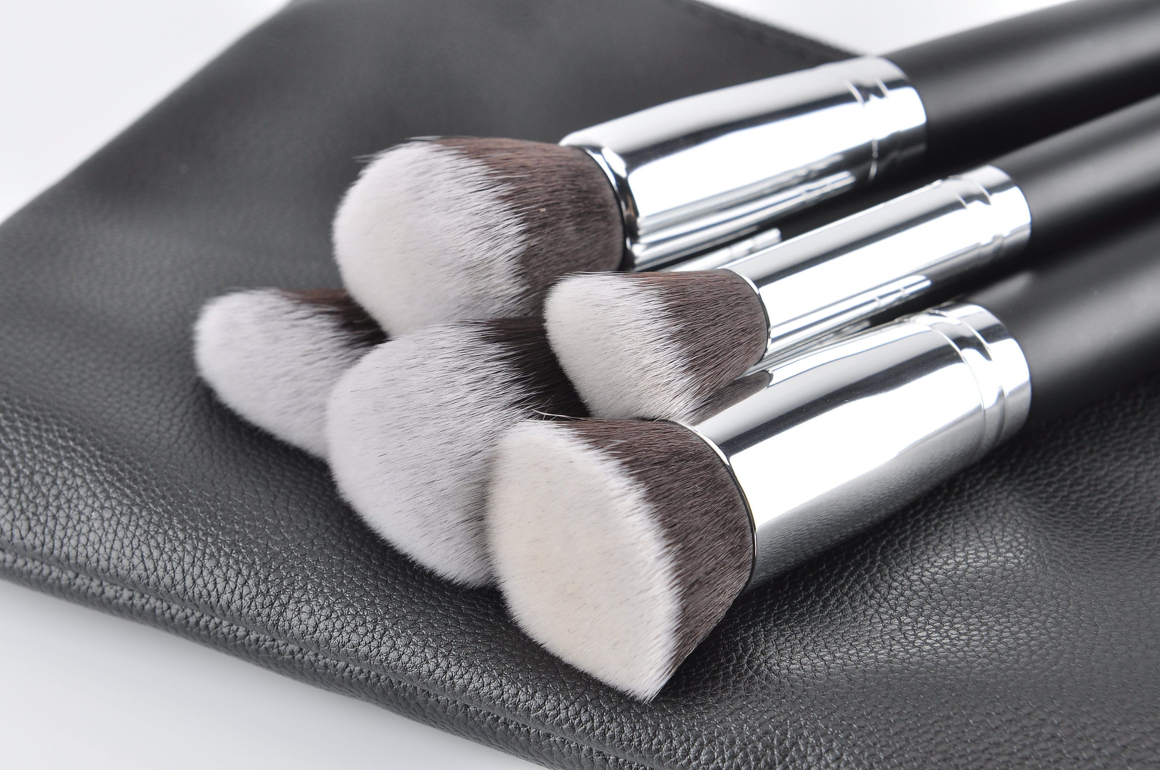 Cosmetic Shadow Makeup Brushes Set - LuxeBlend Essentials
