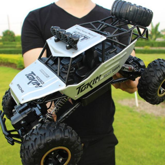 4WD Offroad Remote Control Truck - AdventureXplorer