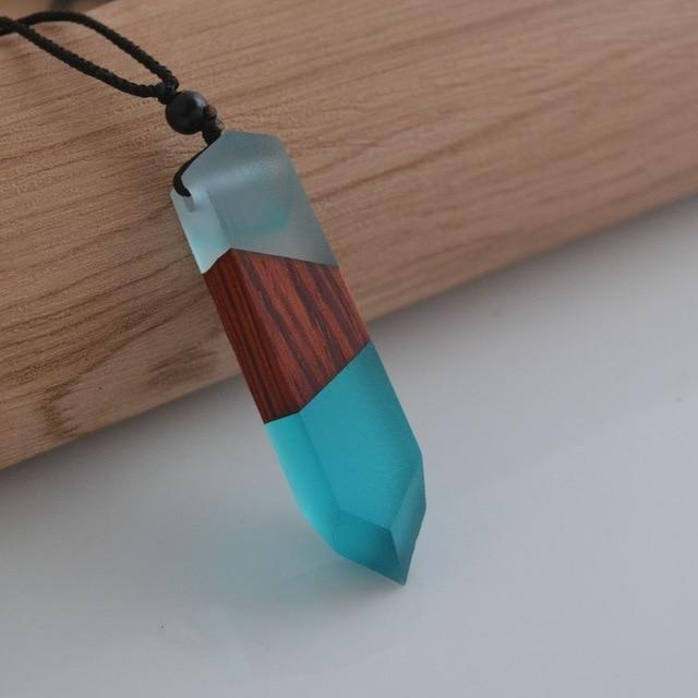 Vintage Resin Wood Necklace - Artisan Luxe
