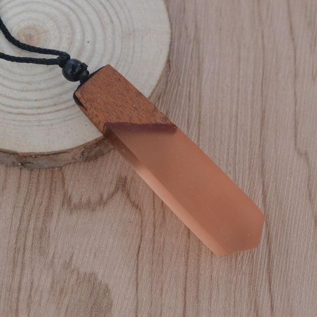 Vintage Resin Wood Necklace - Artisan Luxe