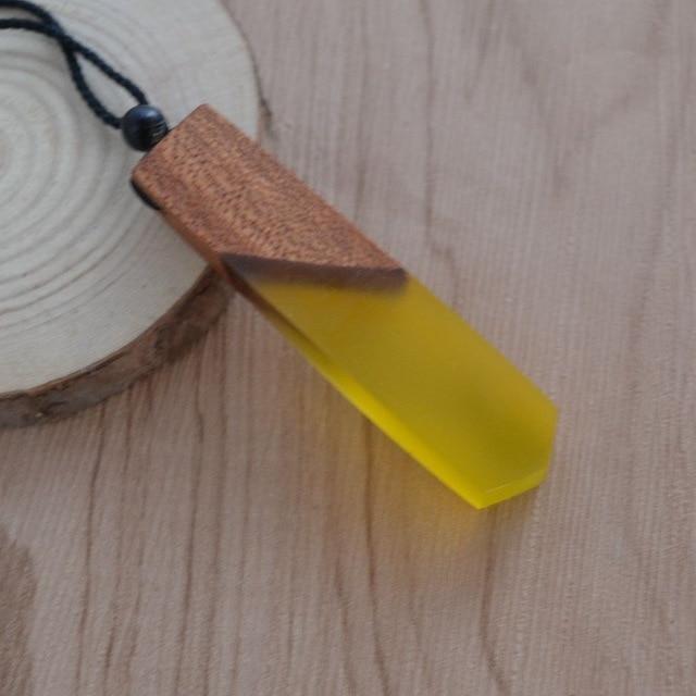 Vintage Resin Wood Necklace - Artisan Luxe