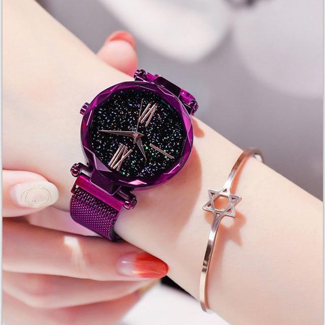 Magnetic Fashion Watch - LuxeTime Elegance