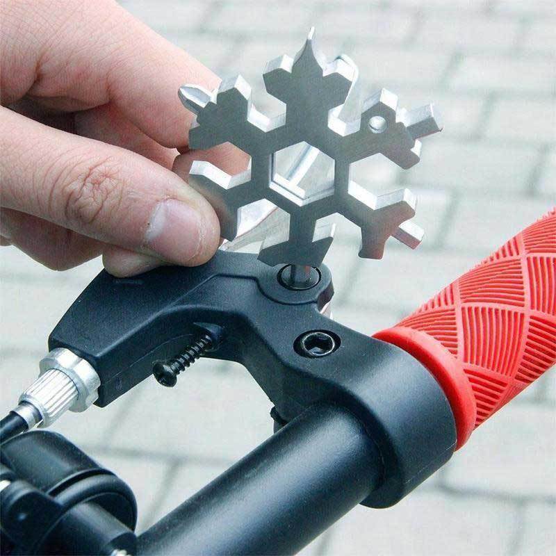 Survival Multi-tool - Apex Gear