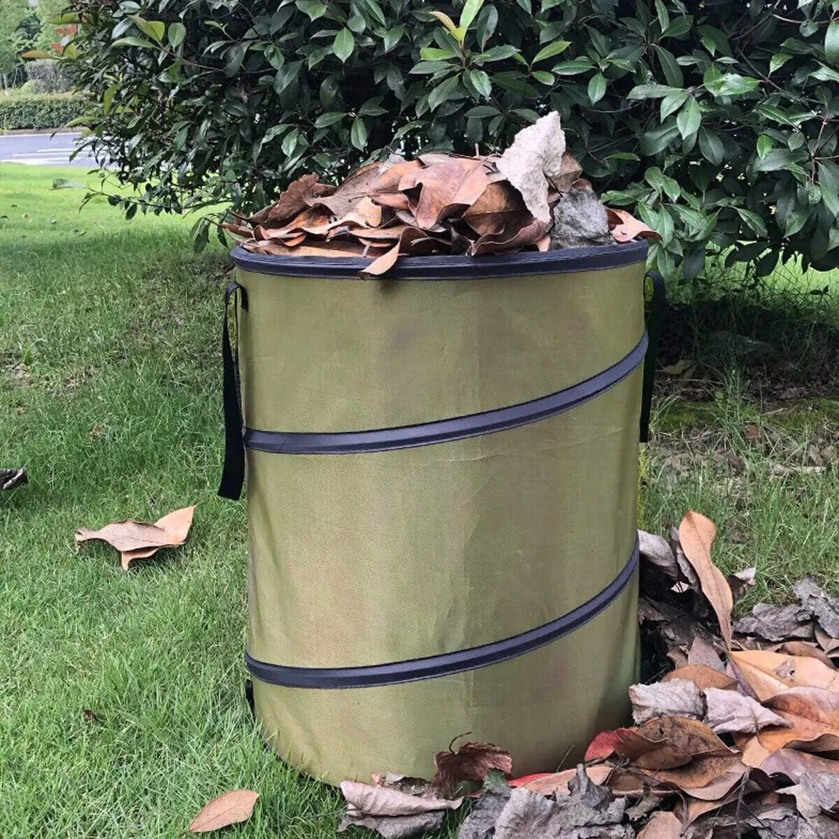 Collapsible Garden Cleanup Bag - EcoGardens