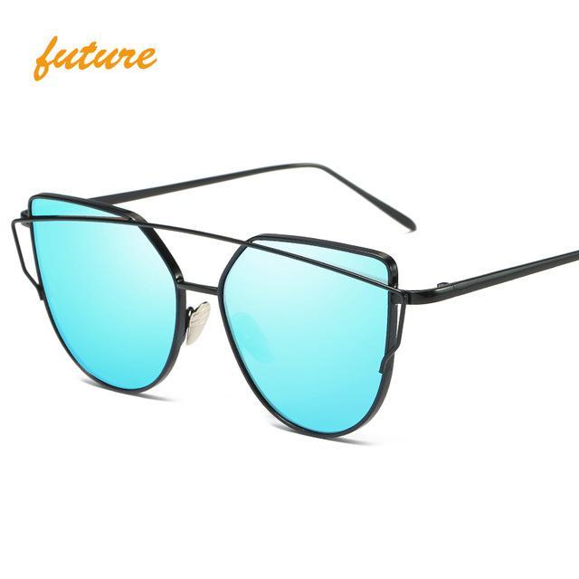 Cat Eye Sunglasses - LuxeVision
