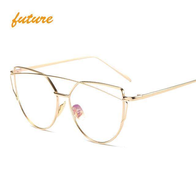 Cat Eye Sunglasses - LuxeVision